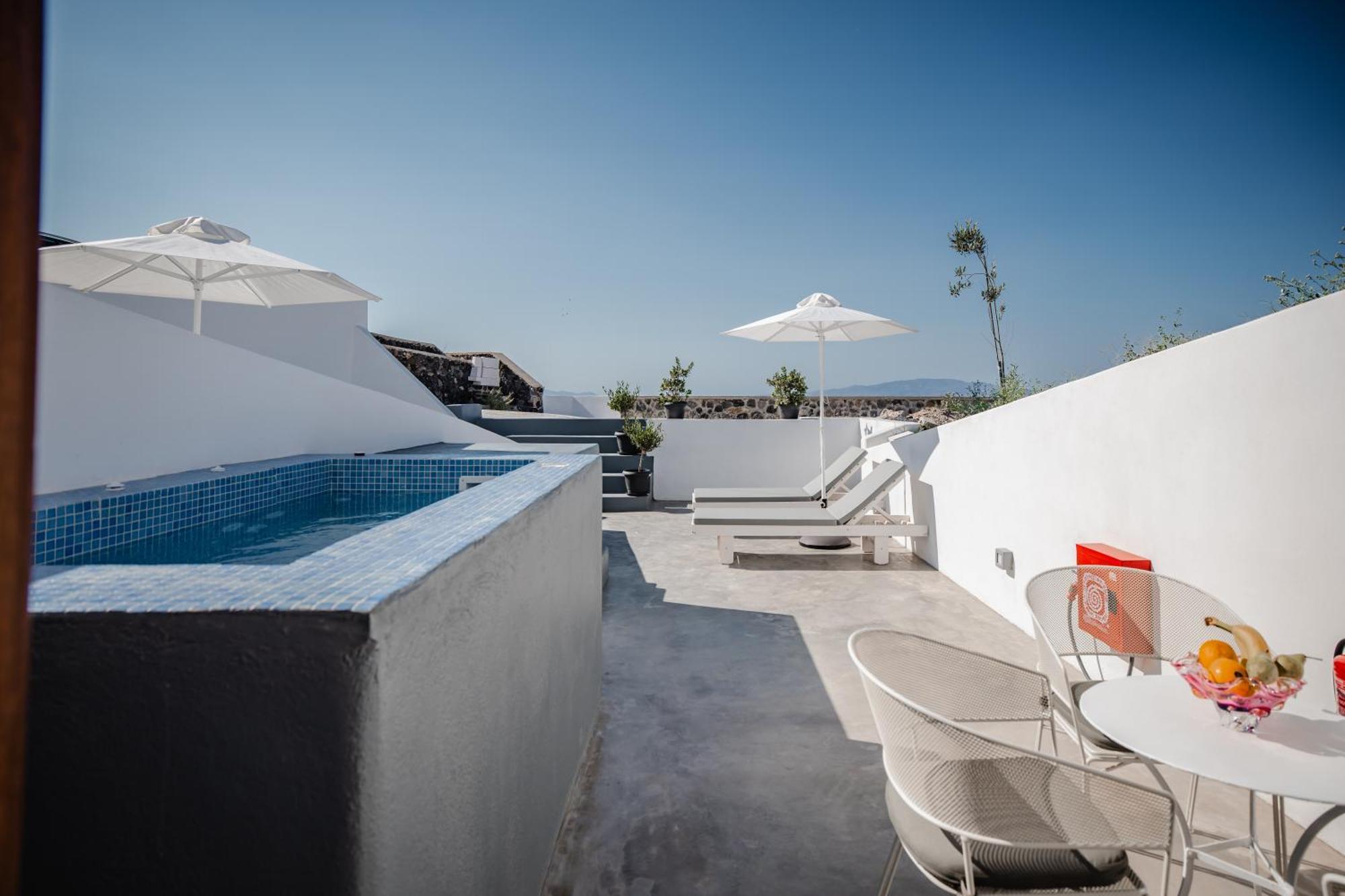 Captain John - Oia Center Apartment *