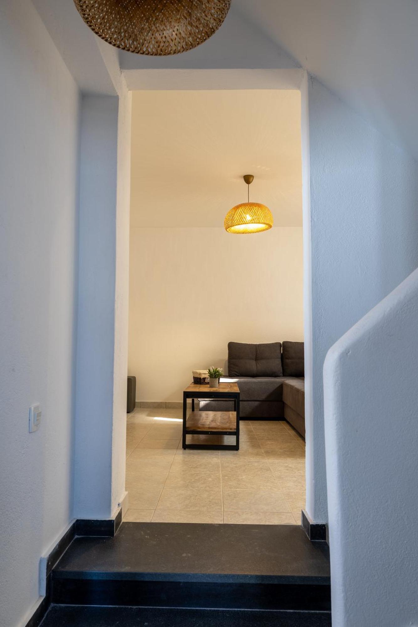 Captain John - Oia Center Apartment