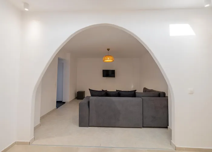 Captain John Apartments - Oia Center